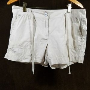 ANN TAYLOR signature fit size 8 shorts